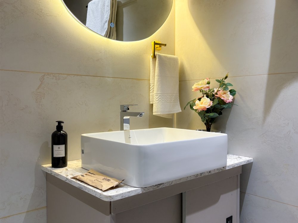 Bathroom amenities