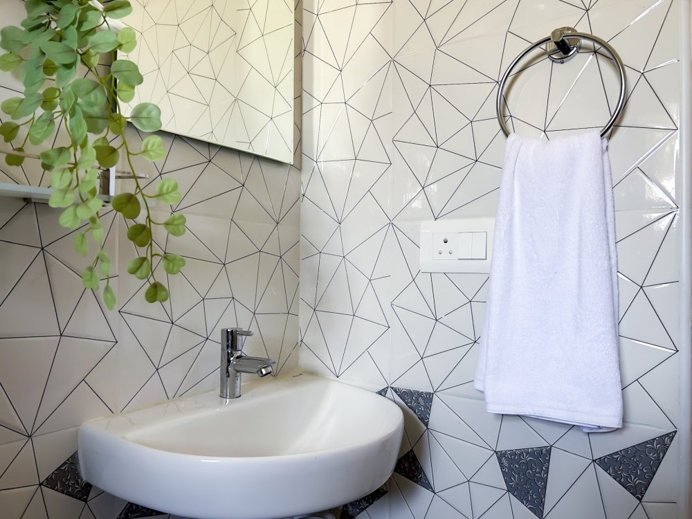 Bathroom amenities