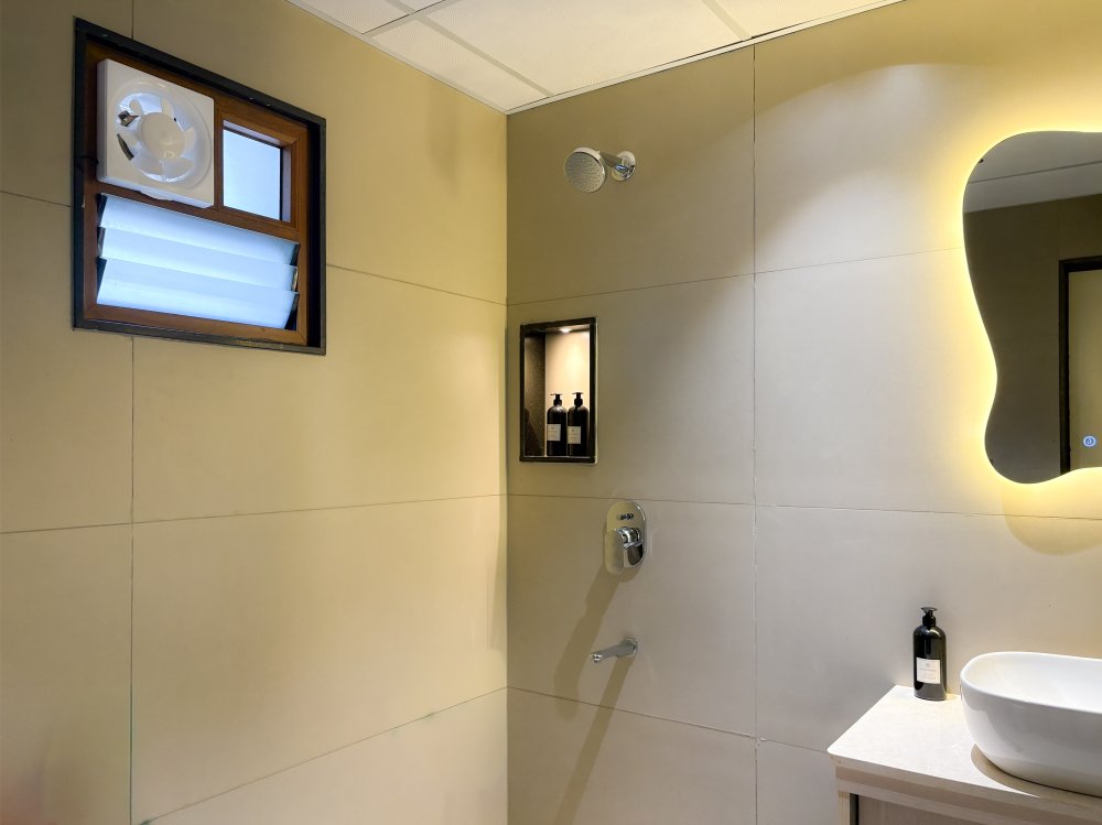 Bathroom amenities