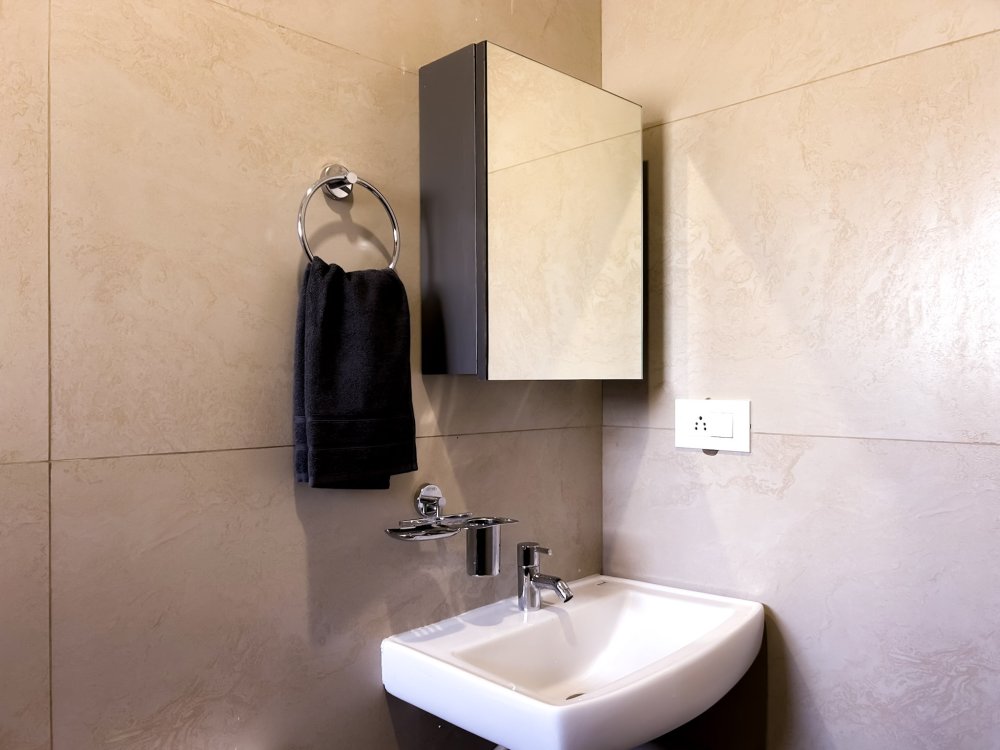 Bathroom amenities