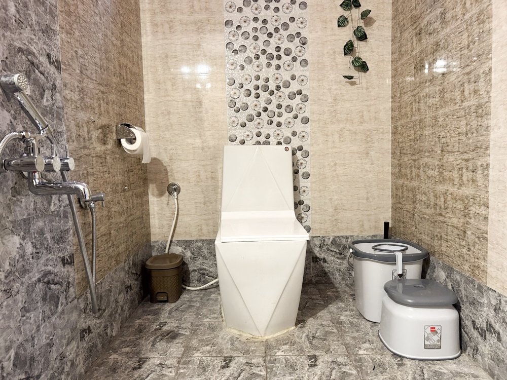 Toilet